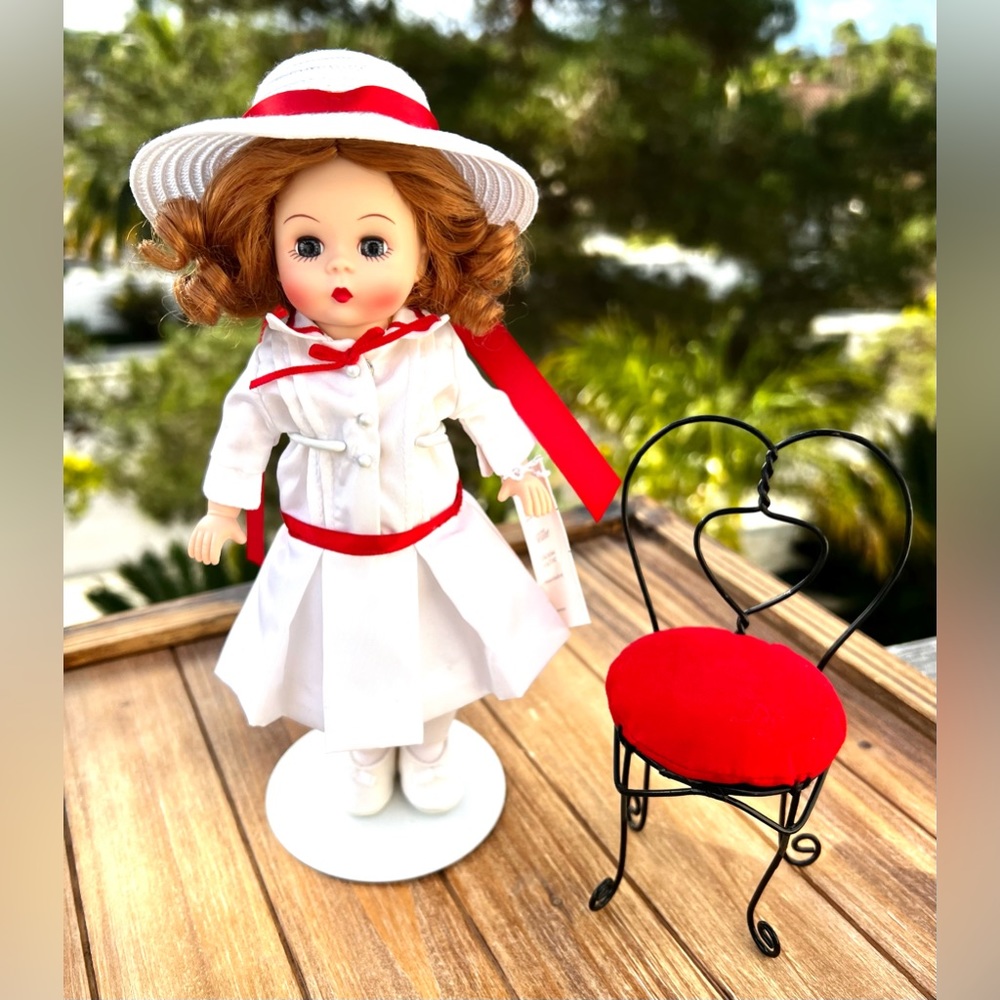 Vintage 2004 Madame Alexander Doll 8 In “Total Moves Coca-Cola Soda Shop Wendy”